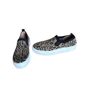 Cushionaire Rory Women's Knit Leopard Print Stretch Slip-On Sneaker Size 8